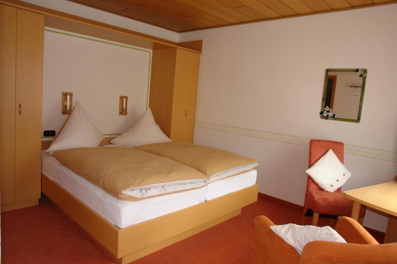 Haus Hesseberg Hotell Medebach Eksteriør bilde