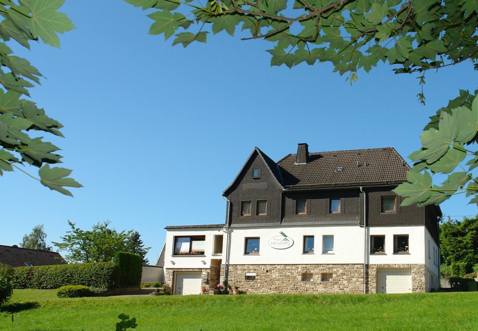 Haus Hesseberg Hotell Medebach Eksteriør bilde